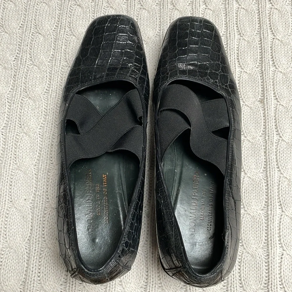 Women’s 8M Donald Pliner Pela Mary Jane Wedge Pump Heels Black Croc Print xcross